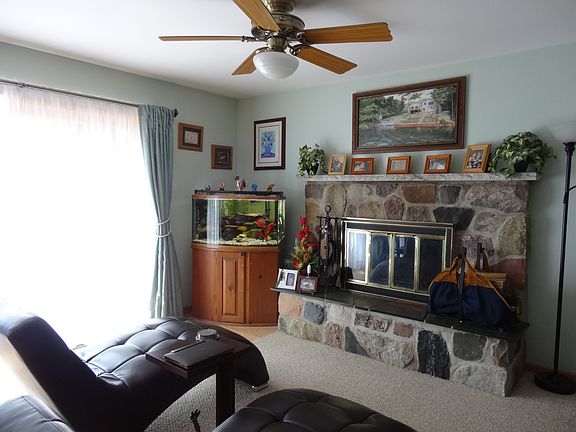 3rd image of 3333 N Douglas Dr