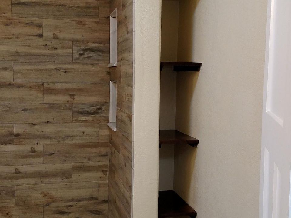 1st image of 41 Saint James Pl
