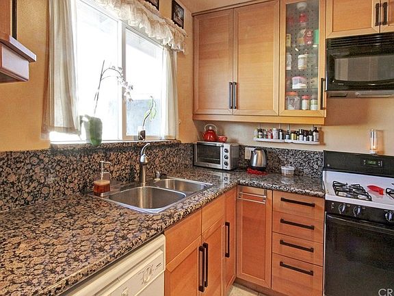 4th image of 6301 Coldwater Canyon Ave Unit 4