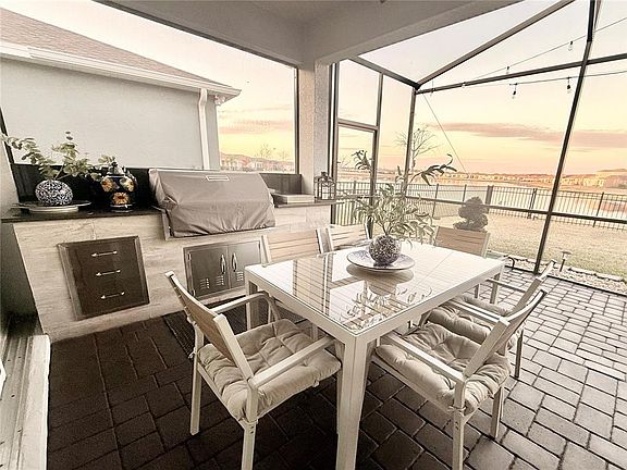 4th image of 1994 Spring Shower Cir