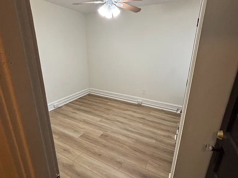 1520 N Van Buren St #2 — Photo 5