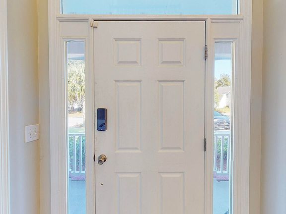 3rd image of 3006 Vista Ct
