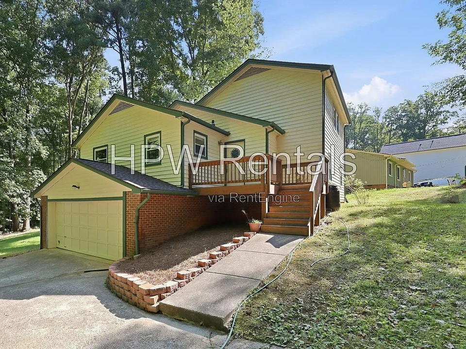 11129 Lakeshore Dr