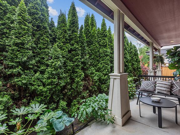 2nd image of 4854 Delridge Way SW #B