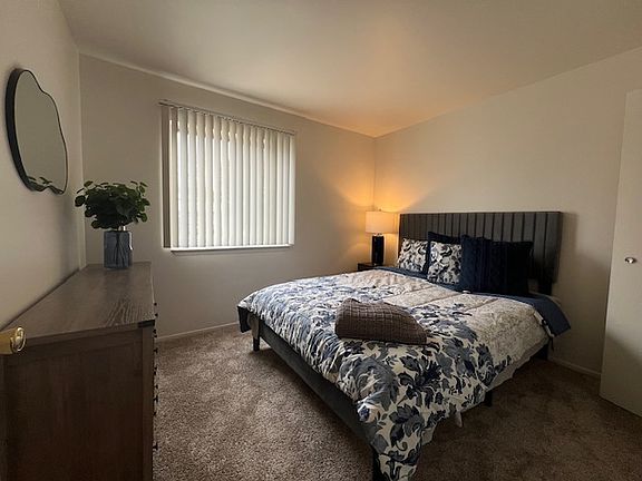 5th image of 898 E Grand River Ave #75112a8a8