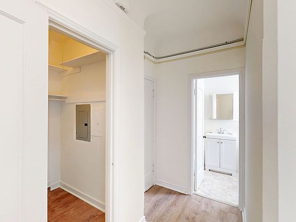 3rd image of 2425 Buchanan St #302