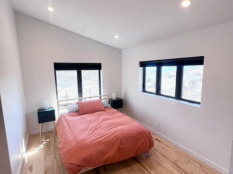 5192 Westridge Rd — Photo 3