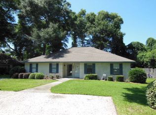 245 Island Dr, Saint Simons Island, GA 31522