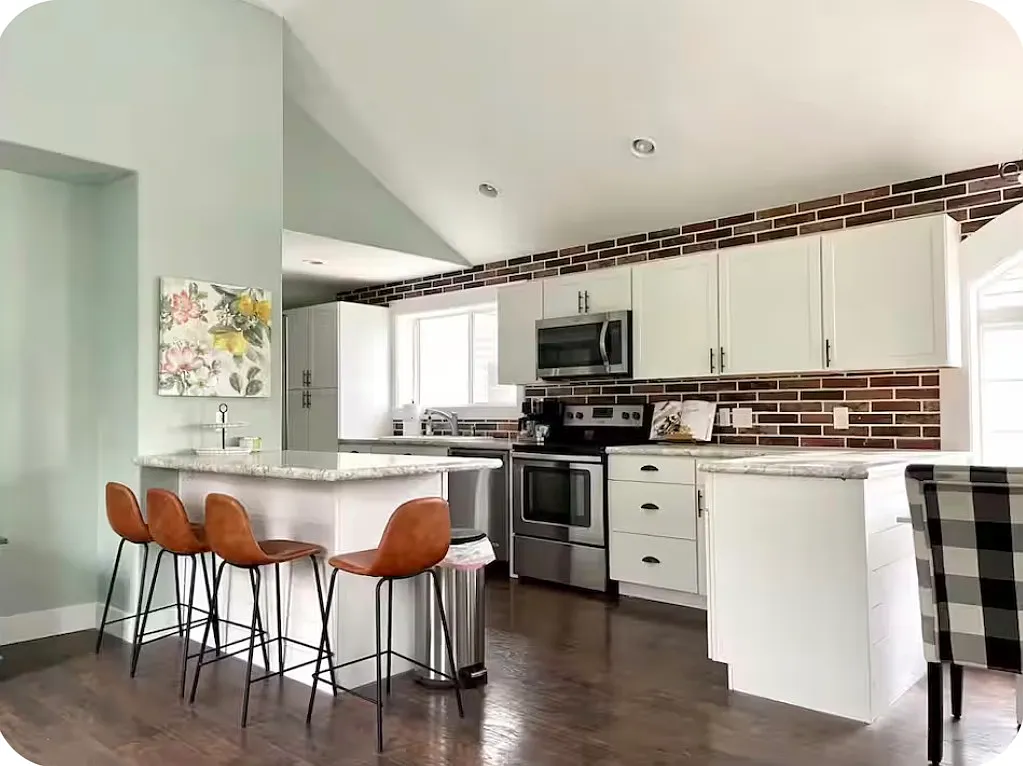 3 bed, 1692 sqft, $2,400 — Photo 3