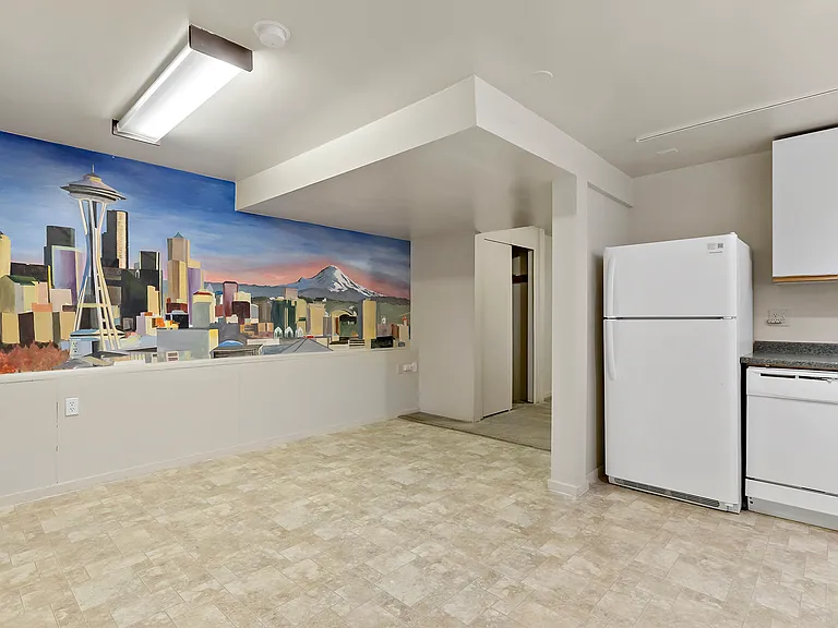 Outrigger Apartments — Photo 15