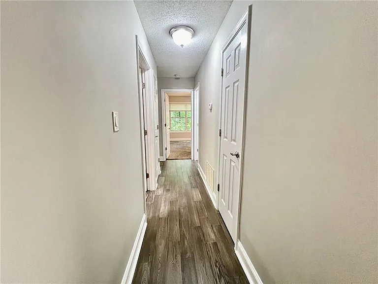 7101 Santa Fe Pkwy — Photo 10