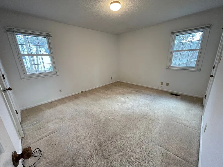 106 Downing Ct — Photo 30