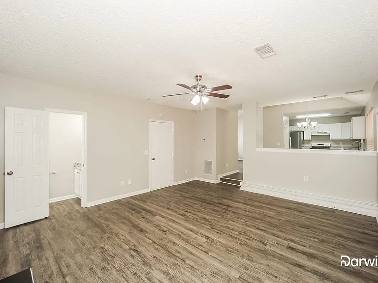 5647 Sapphire Cir — Photo 8