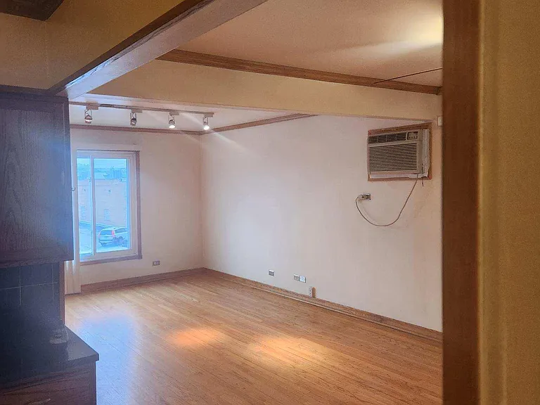7216 W 59th St #2 — Photo 3