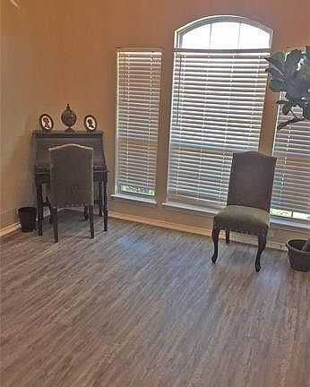 3rd image of 4708 Shagbark Dr