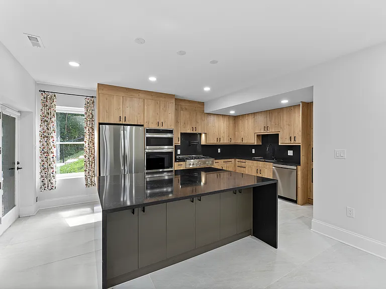 3501 W Ox Rd — Photo 11
