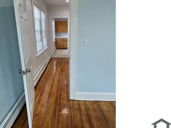 35 Woodland Pl APT 2, Stamford, CT 06902