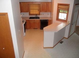 9331 Nantwick Ln N, Brooklyn Park, MN 55443