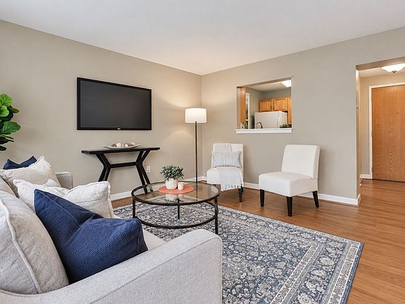 4th image of 269 Cambridge Rd APT 509