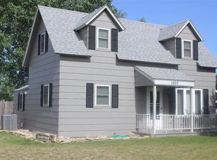 1207 Dolorosa St, Victoria, KS 67671