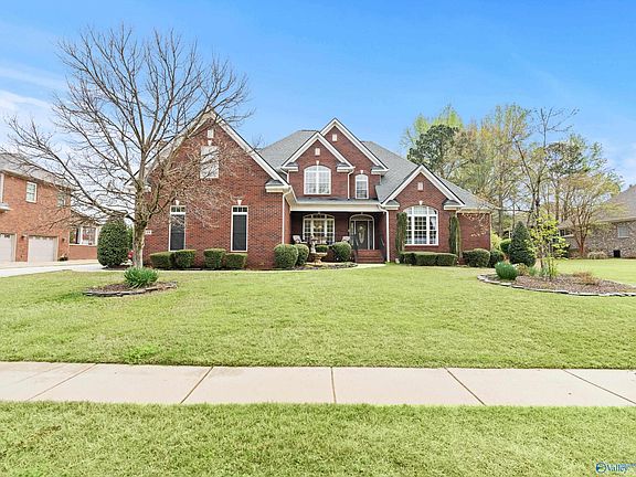 2nd image of 239 Avian Ln