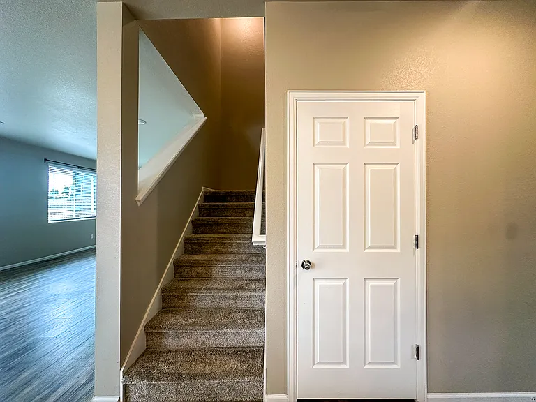 17440 Springfield Dr — Photo 26