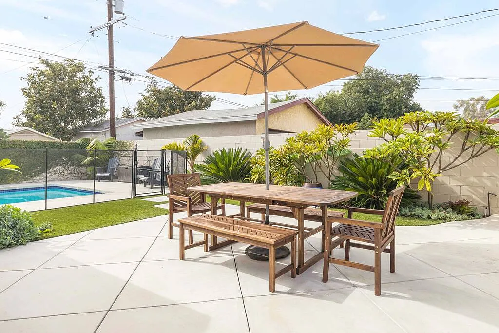 3 bed, $8,500 — Photo 2