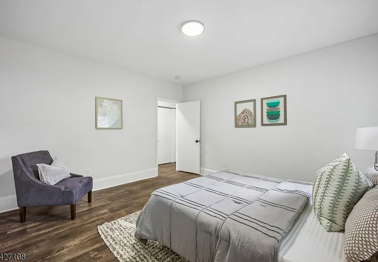 44 Gates Ave #2 — Photo 12