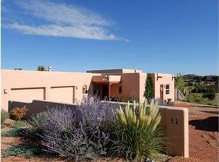 52 Avenida Frijoles, Santa Fe, NM 87507