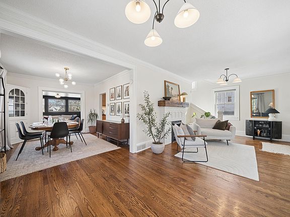 5th image of 610 8th Ave SW