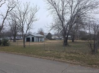 415 E Holly St, Haskell, OK 74436