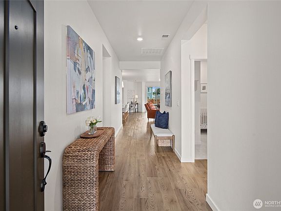 4th image of 12713 176th Avenue E
