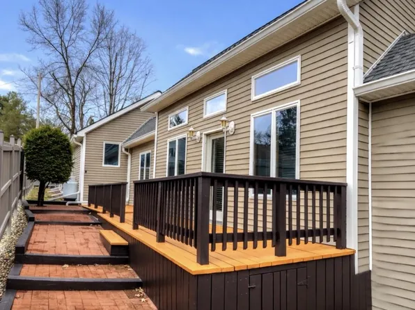 70 Camp Drive, Rhinebeck, NY 12572