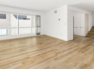 340 N Palm Dr UNIT 10, Beverly Hills, CA 90210
