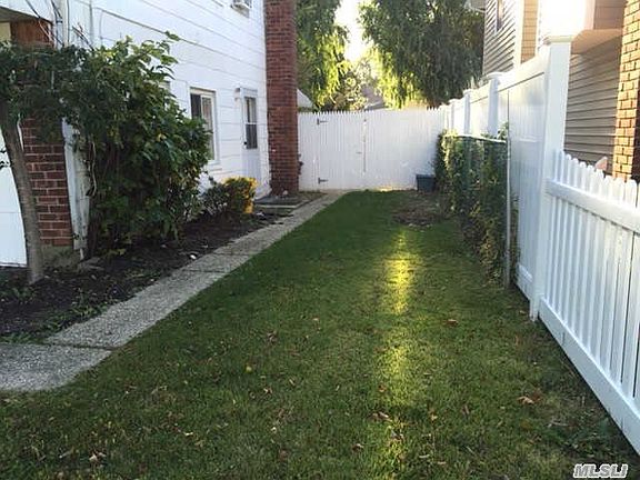 3rd image of 290 Jerusalem Ave