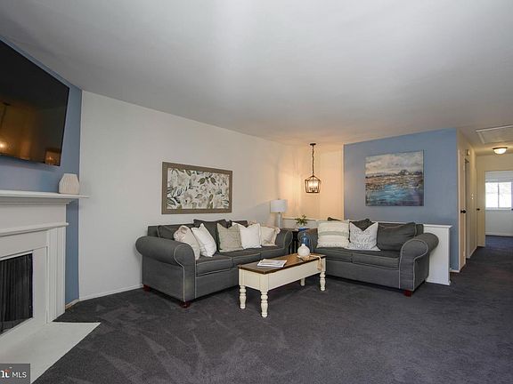 3rd image of 1210 Painters Xing #1210
