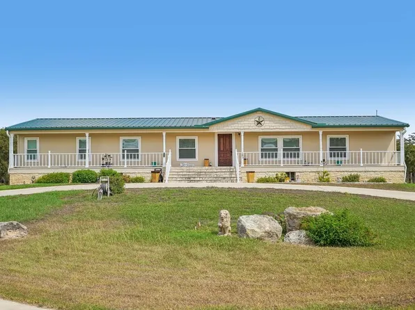 256 Wharton Rd, Kerrville, TX 78028