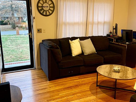 4th image of 1018 S Baird Ln