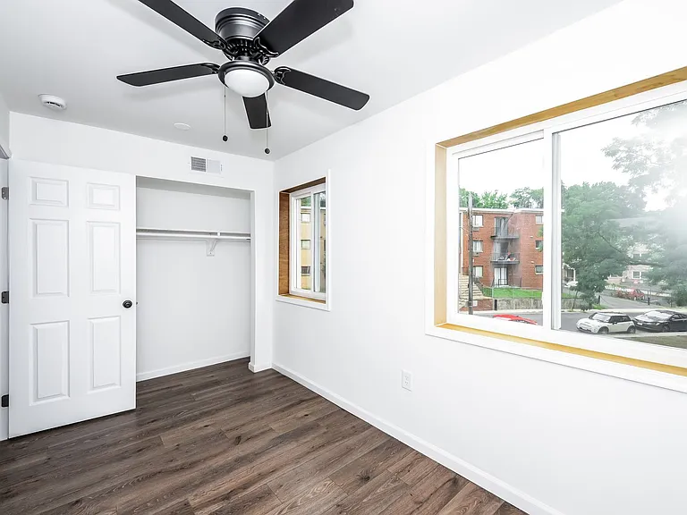 4016 Livingston Rd SE — Photo 47