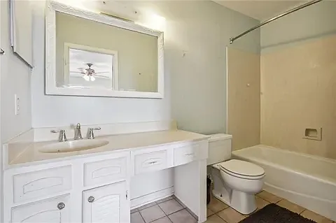 6220 Colbert St — Photo 12