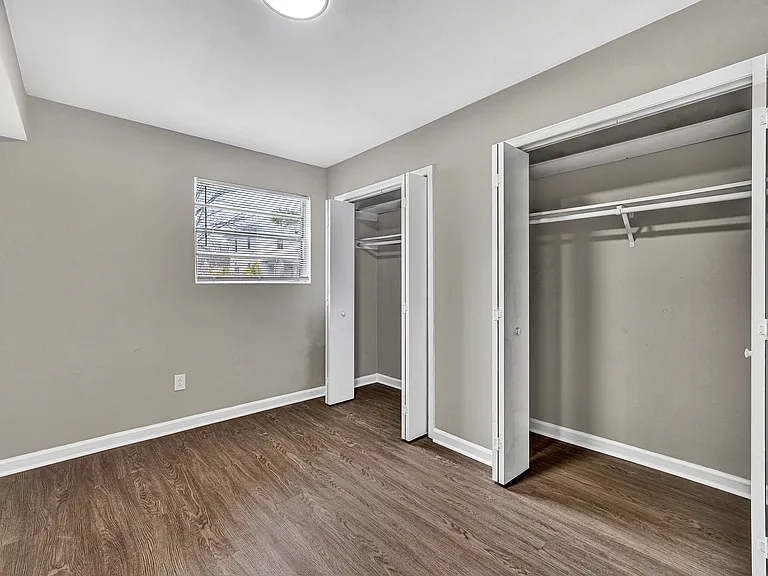 Flats at Glade Creek — Photo 12