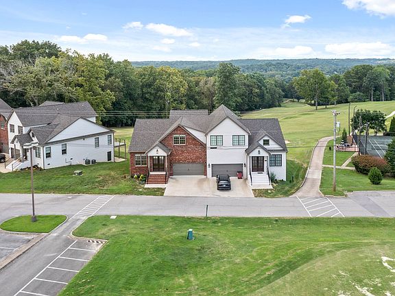 5th image of 334 Fairway Dr #102