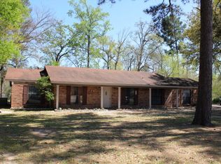 1103 Skeetwood St, Lufkin, TX 75904