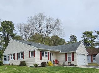 35 Auburn St, Whiting, NJ 08759