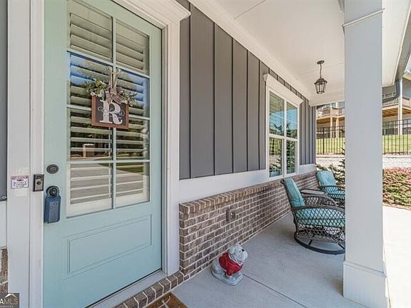 2nd image of 6118 Golf View Ct