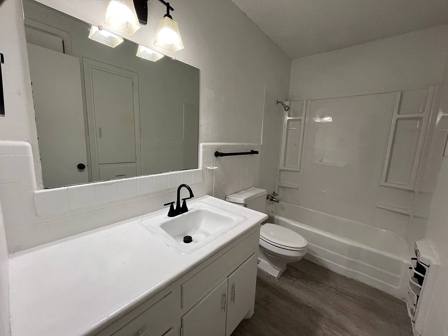 705 47th Street - A — Photo 3