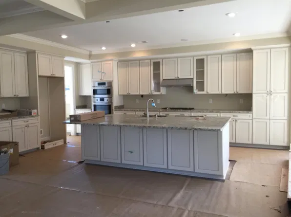 100 Lady Kathryns Ct, Lexington, SC 29072