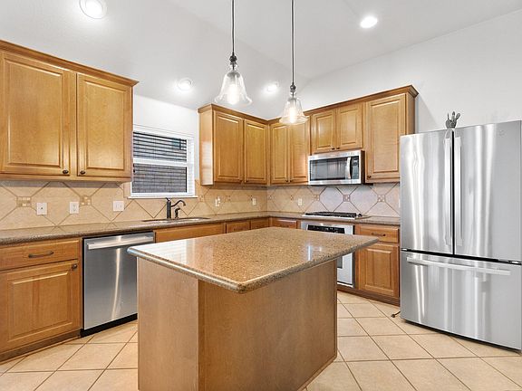 5th image of 11109 Casitas Dr