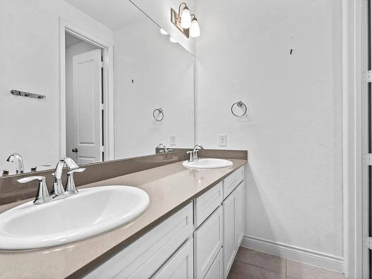 23426 Yaupon Hills Dr — Photo 9