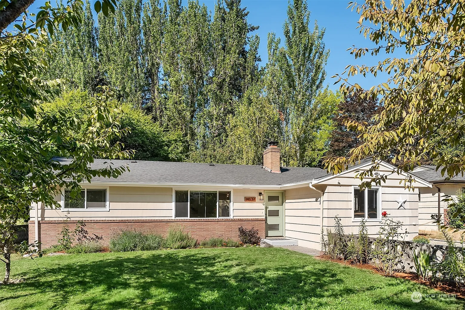 14637 6th Avenue SW photo 1